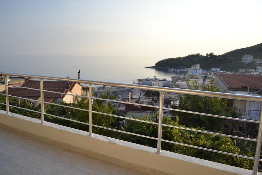 Riviera Rooms Himare Room photo